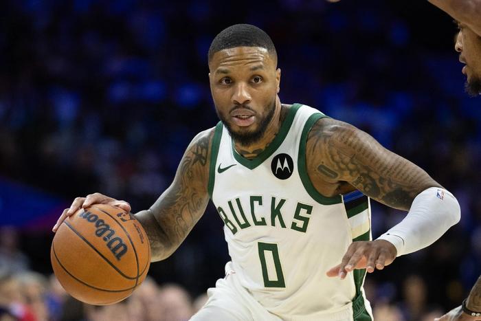 利拉德71分！超越米切尔成现役单场最高分的简单介绍