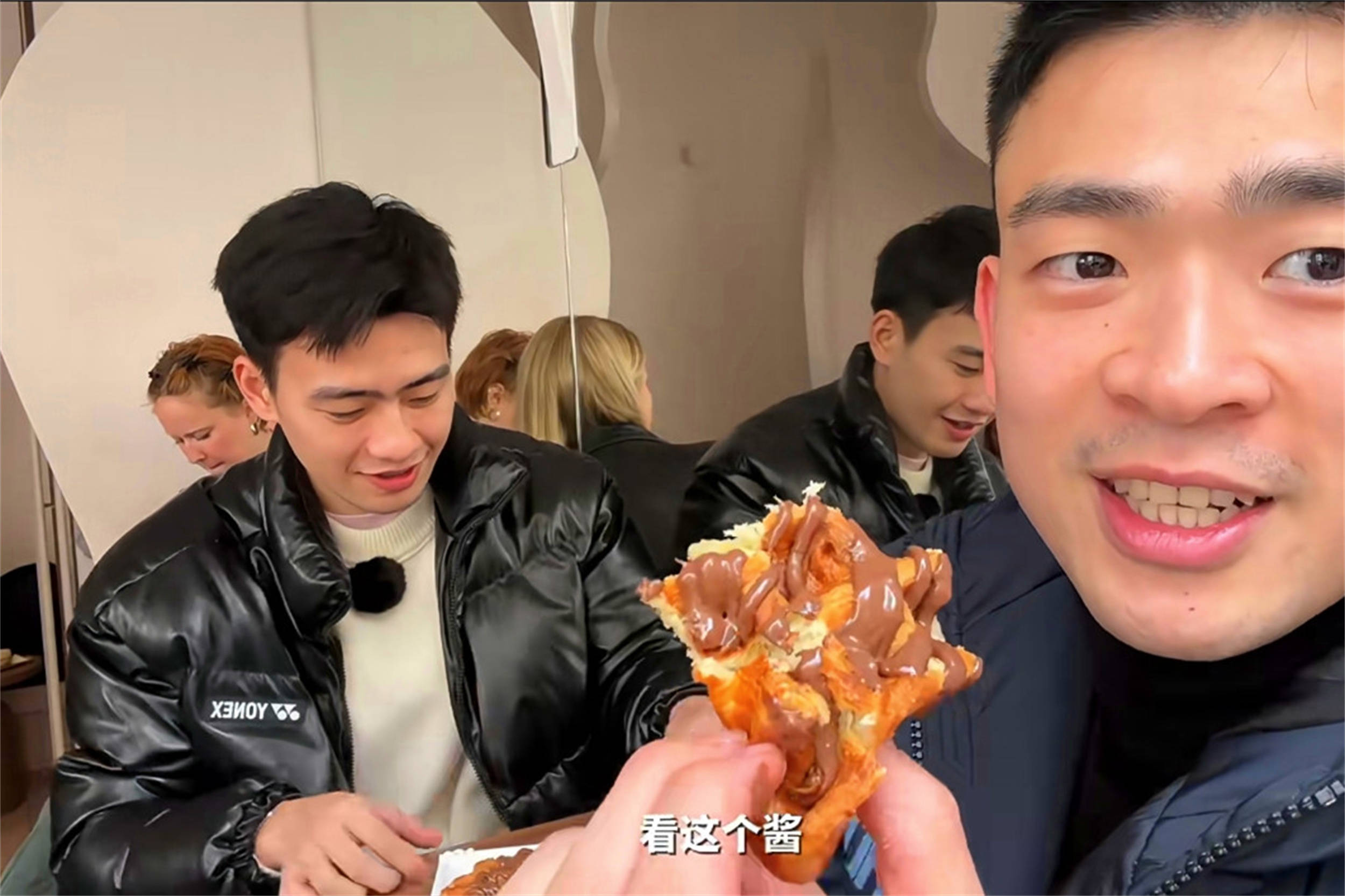 九游体育app-运动员饮食揭秘：冠军是怎么吃出来的？