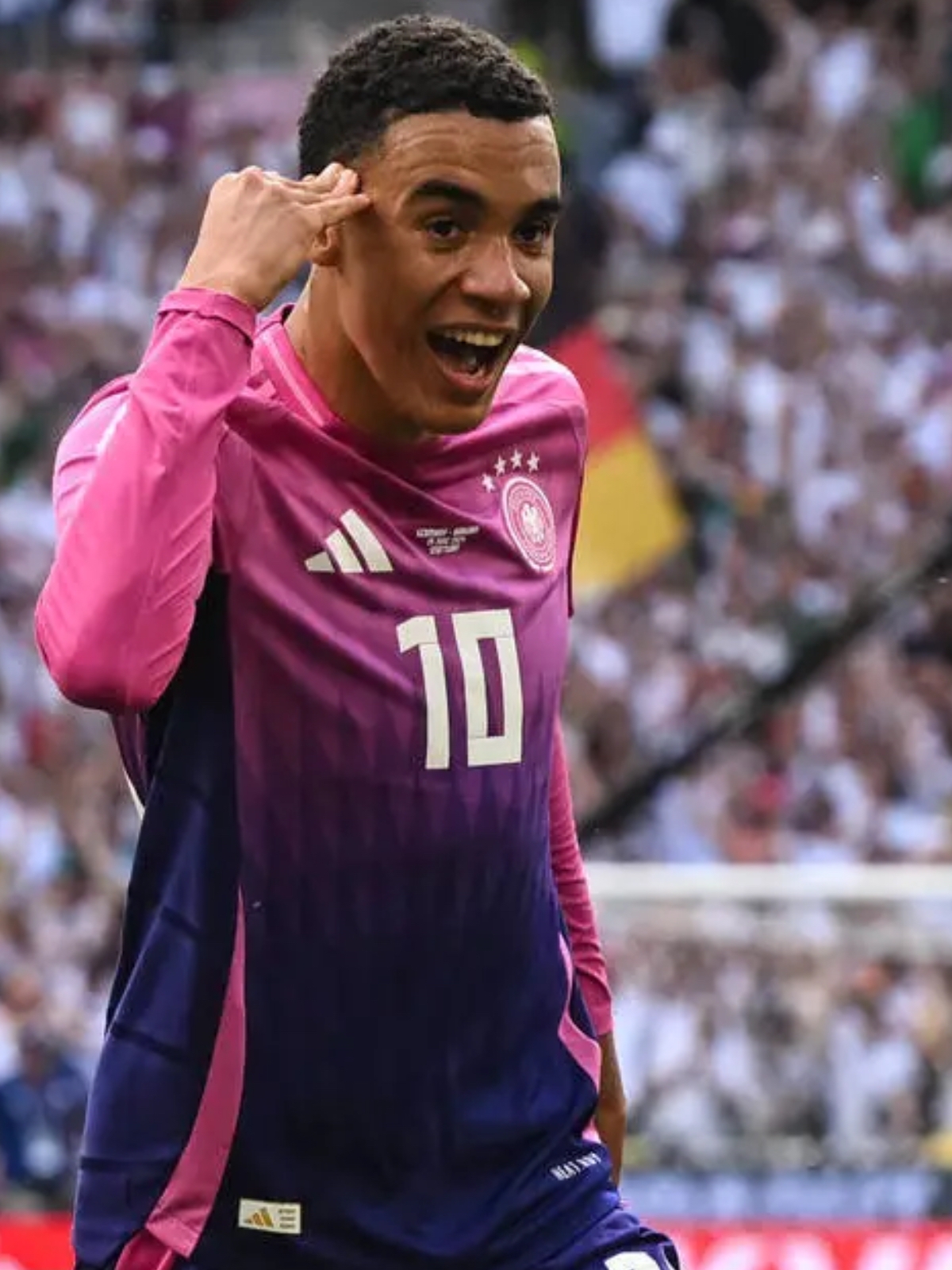 关于穆西亚拉:德国足球的新希望,拜仁的未来核心的信息 关于穆西亚拉:德国足球的新希望,拜仁的未来核心的信息