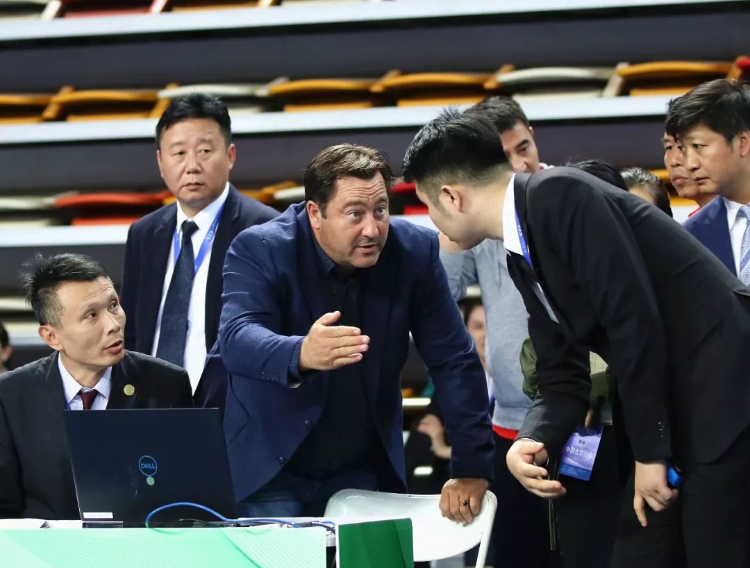 击剑大奖赛现争议判罚,运动员当场申诉成功的简单介绍 击剑大奖赛现争议判罚,运动员当场申诉成功的简单介绍