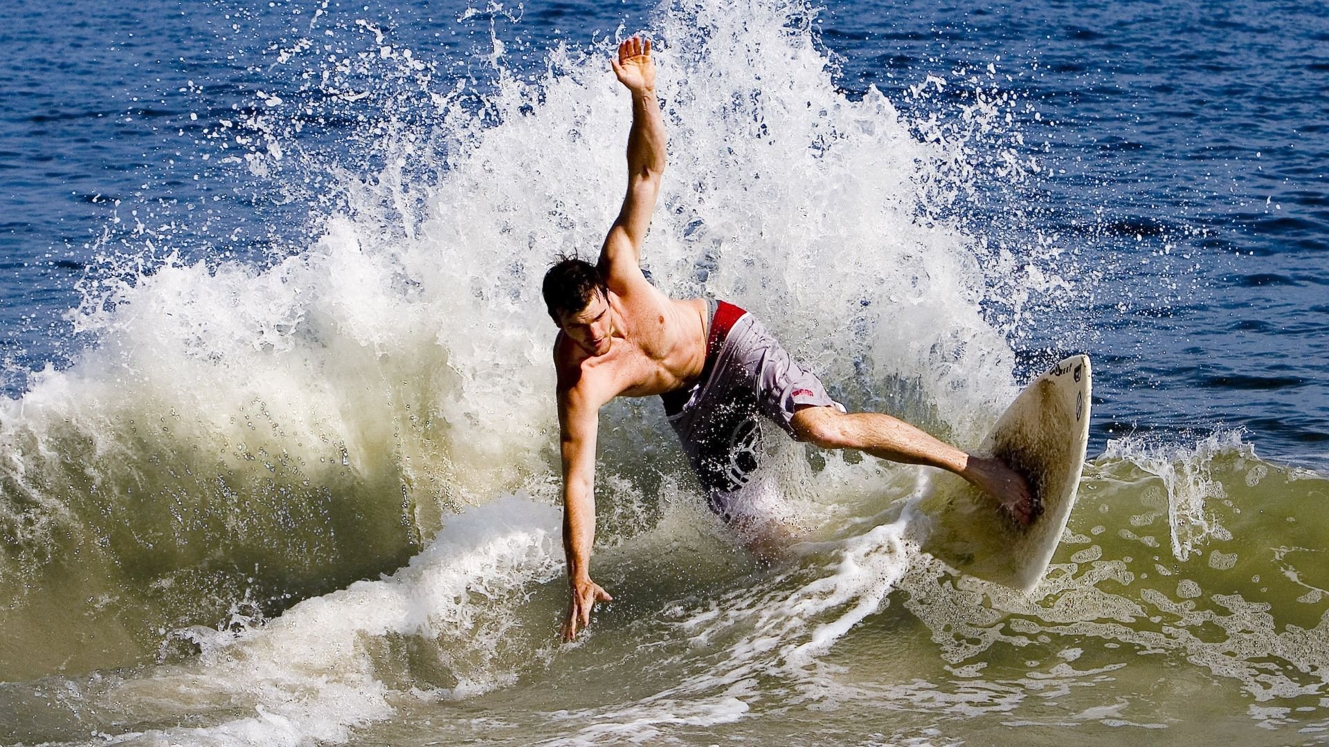 九游娱乐网站-现场裁判的故事：坚持公平的守护者，现场裁判的故事_坚持公平的守护者是什么