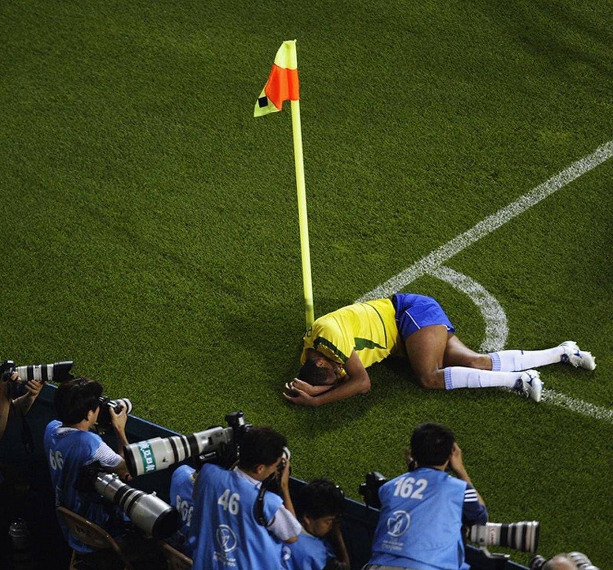 九游体育下载-电竞世界杯落幕，黑马战队爆冷夺冠